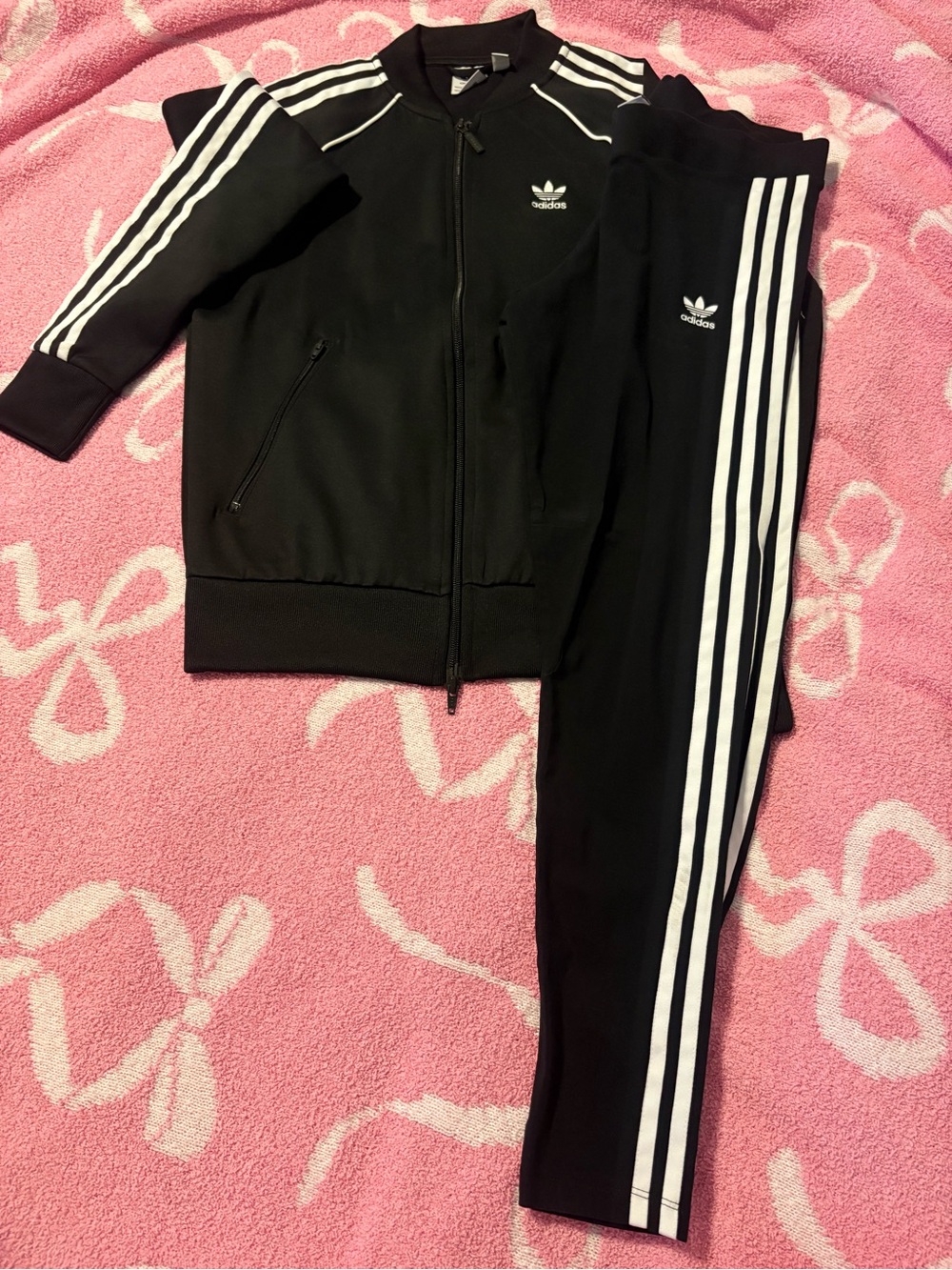 Women’s Adidas jacket and leggings - Picture 2 of 4